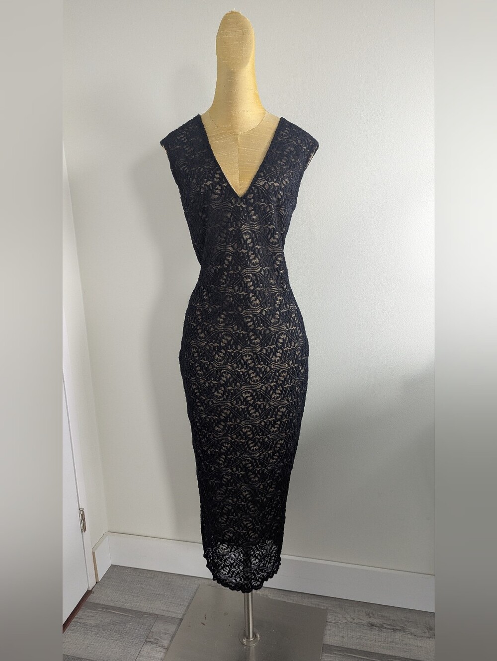 Va Va Voom Black Lace Midi Dress (Size L)